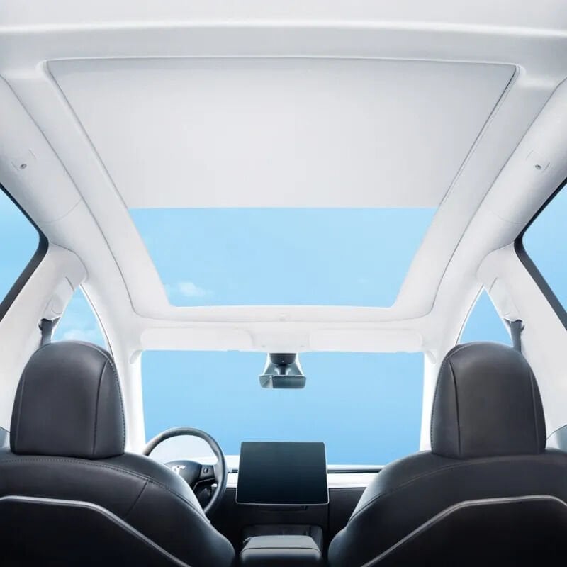 Tesla Model Y Otomatik Tavan Perdesi